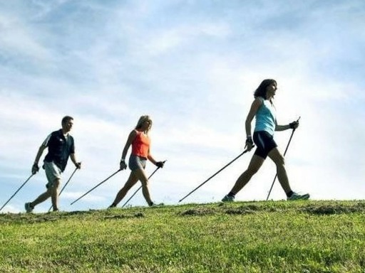 Corso di Nordic Walking Corso di Nordic Walking